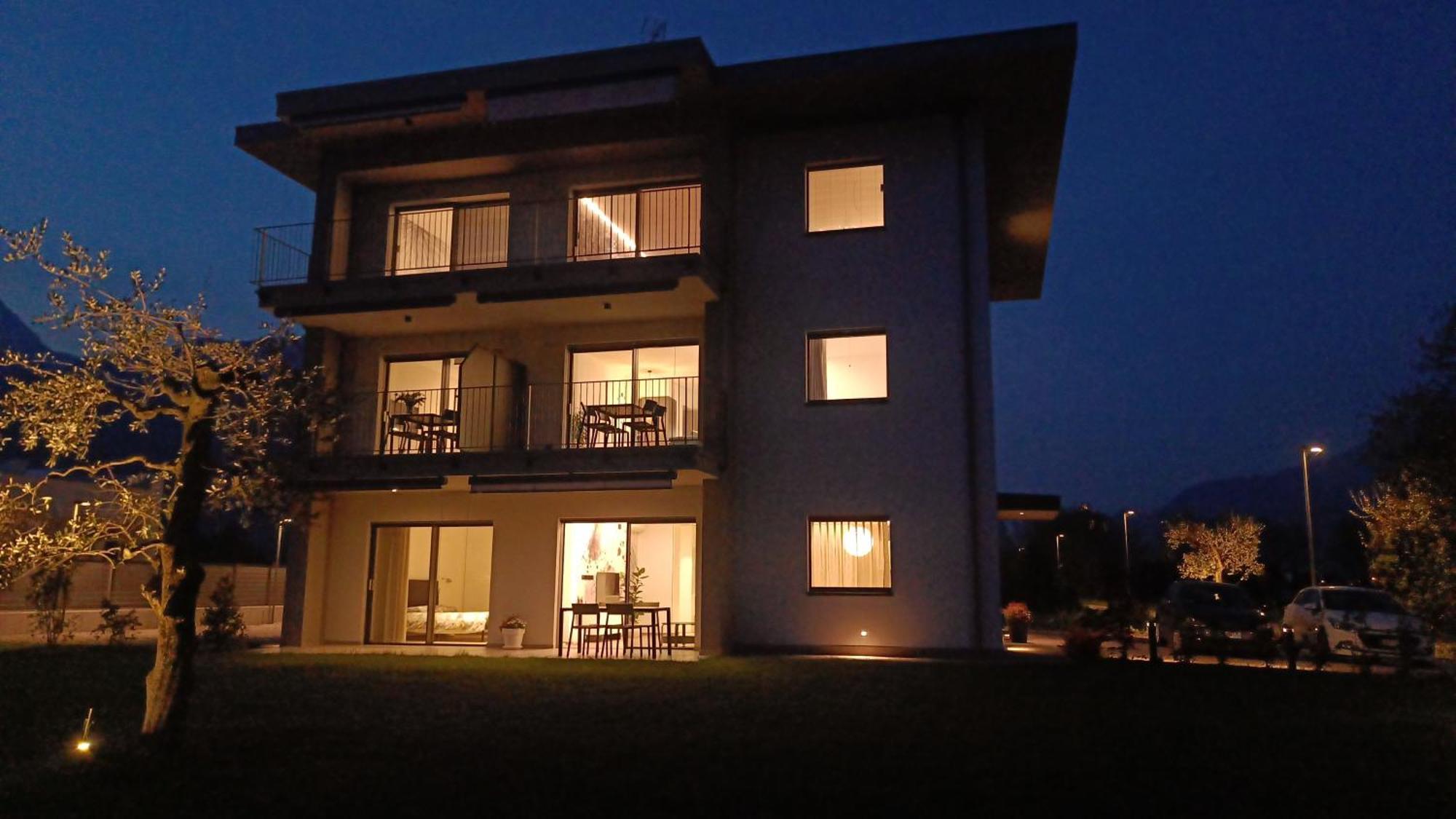 Elvy Garda Living Garden Apartment Riva del Garda Exterior photo