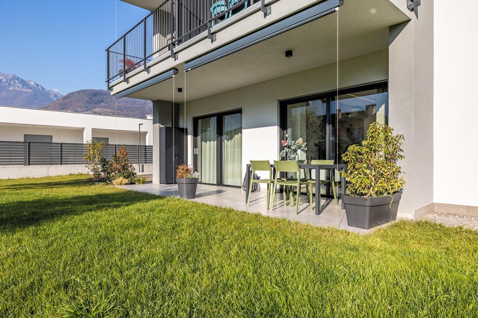 Elvy Garda Living Garden Apartment Riva del Garda Exterior photo